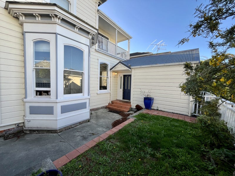 253 The Terrace, Te Aro, Wellington - Carousel 1