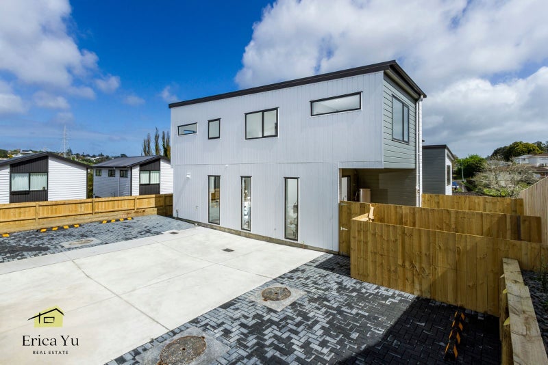 55C Redwood Drive, Massey, Auckland - Carousel 2