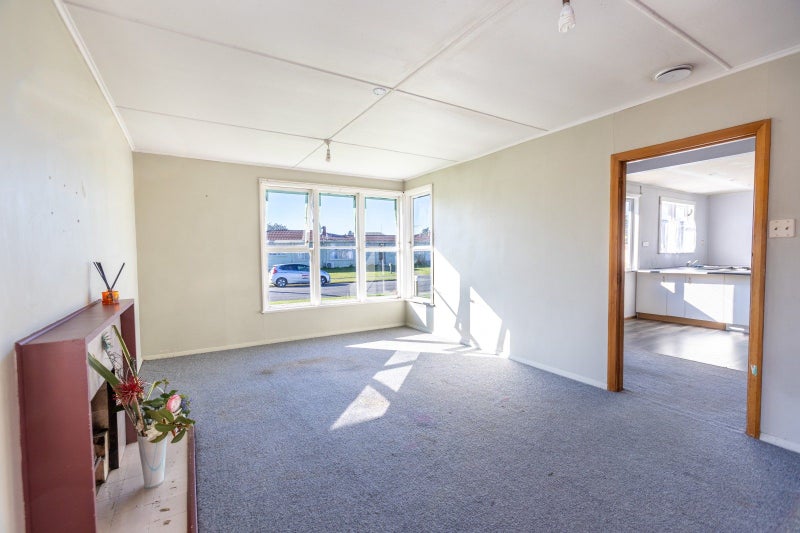 23 Scully Crescent, Onekawa, Napier - Carousel 2