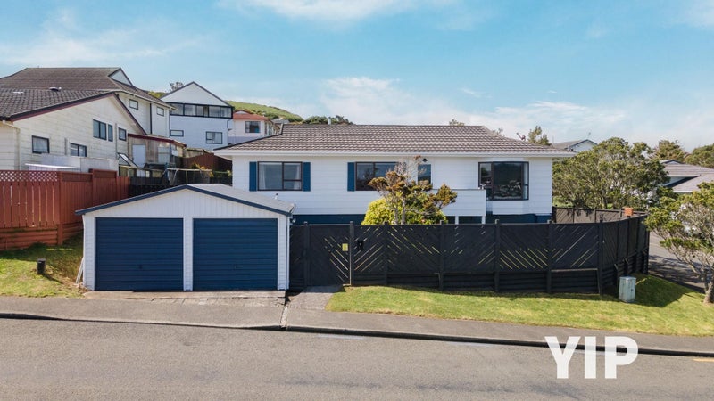 8 Woodridge Drive, Woodridge, Wellington - Carousel 1