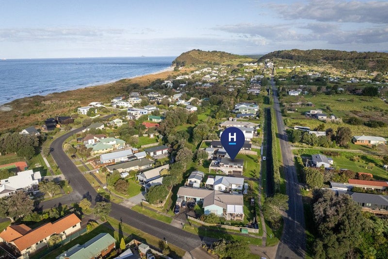439 Seaforth Road, Bowentown, Waihi Beach - Carousel 32