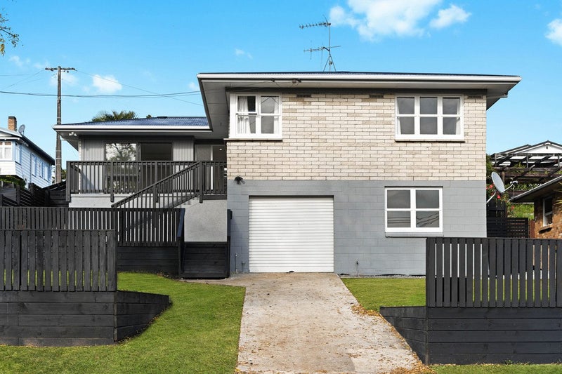 23A Huia Avenue, Forest Lake, Hamilton - Carousel 2