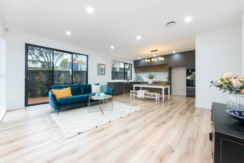 42A Kinross Street, Blockhouse Bay, Auckland - Carousel 2