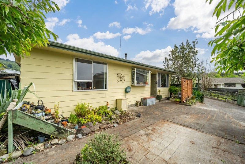 13B Beryl Grove, Birchville, Upper Hutt - Carousel 2