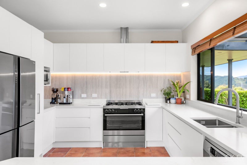 63 Kirton Drive, Riverstone Terraces, Upper Hutt - Carousel 2