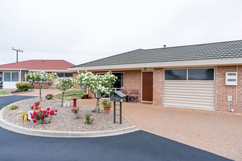 29/4 Admiral Crescent, Flagstaff, Hamilton - Carousel 2