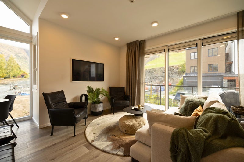 3/30 Bullendale Drive, Arthurs Point, Queenstown - Carousel 1