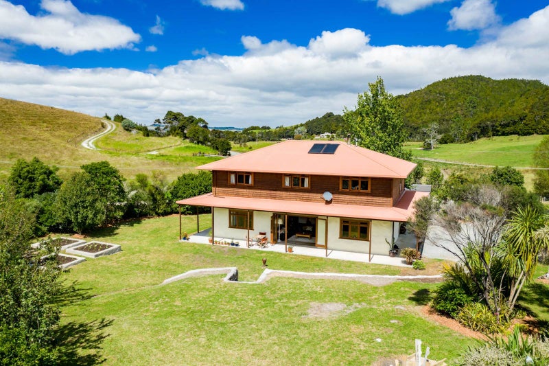566 Brown Road, Kaiwaka - Carousel 39