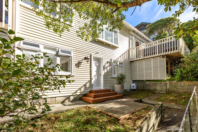 65 Oban Street, Wadestown, Wellington - Carousel 1