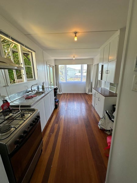 65 Banks Street, Marfell, New Plymouth - Carousel 2