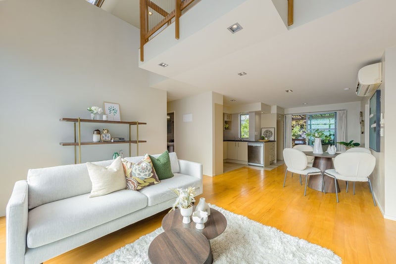 21A Lyons Avenue, Murrays Bay, Auckland - Carousel 2