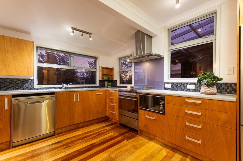 51 Tennis Court Road, Raumati South, Paraparaumu - Carousel 2