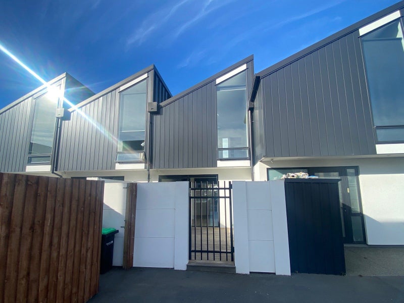 63A Osborne Street, Waltham, Christchurch - Carousel 2