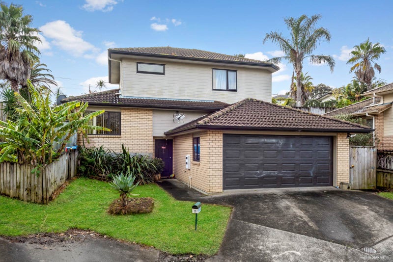 2 Vanhest Way, Ranui, Auckland - Carousel 1