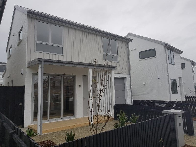 20 Fenchurch Street, Glen Innes, Auckland - Carousel 20