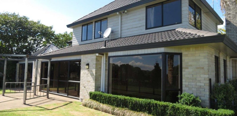 5 Chica Place, Conifer Grove, Takanini - Carousel 5