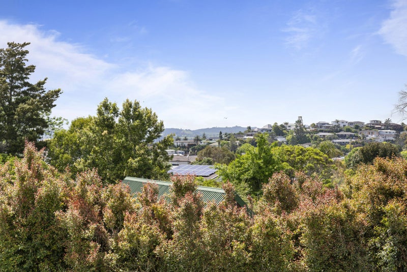 76 Alexander Street, Cockle Bay, Auckland - Carousel 2