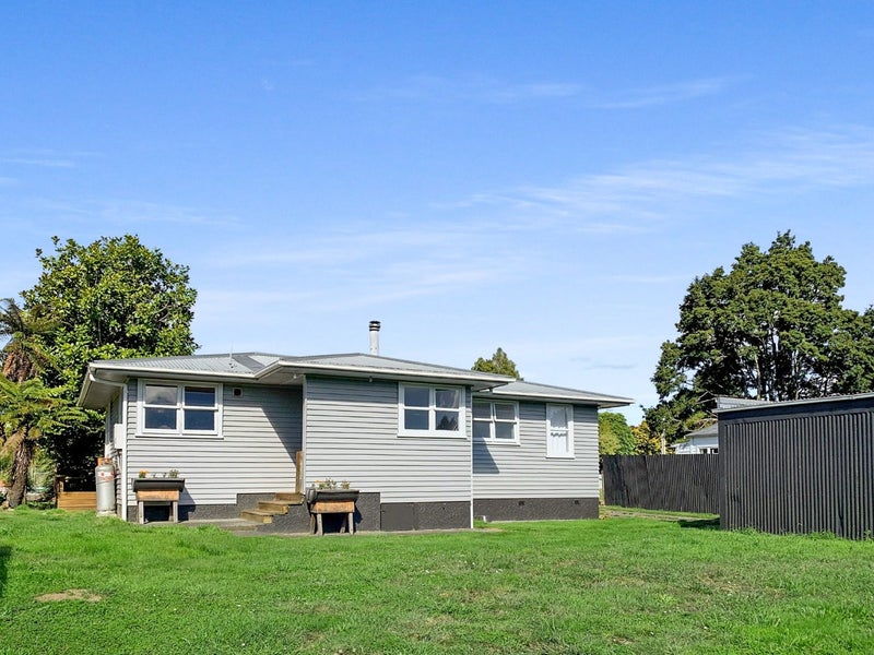 8 Ohorere Street, Owhango - Carousel 11