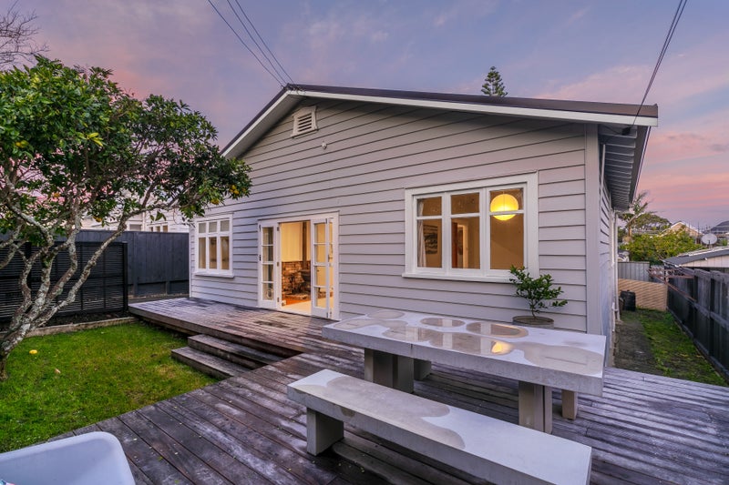 2/44 Alberta Street, Point Chevalier, Auckland - Carousel 1