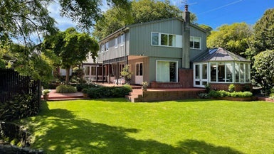 3 Amapur Drive, Khandallah, Wellington - Carousel 1