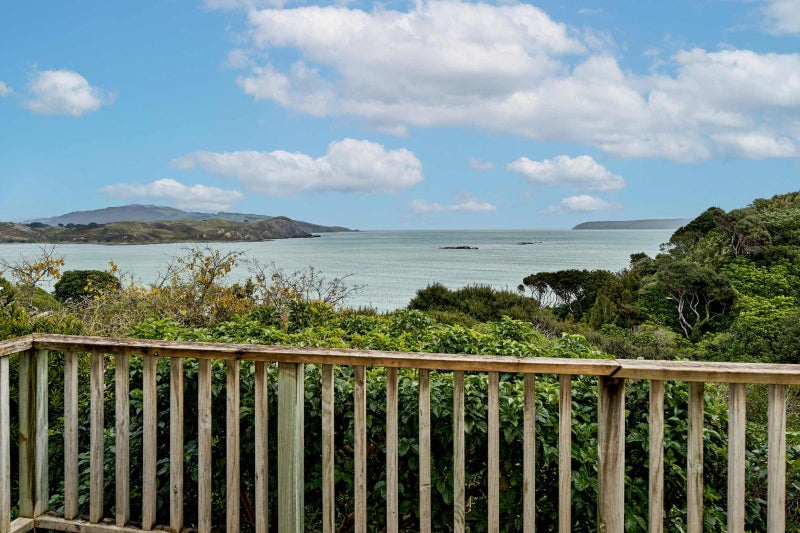45 Motuhara Road, Plimmerton, Porirua - Carousel 2