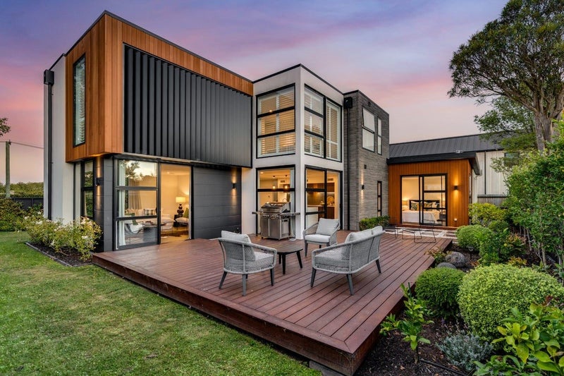 42 Tui Street, Fendalton, Christchurch - Carousel 2