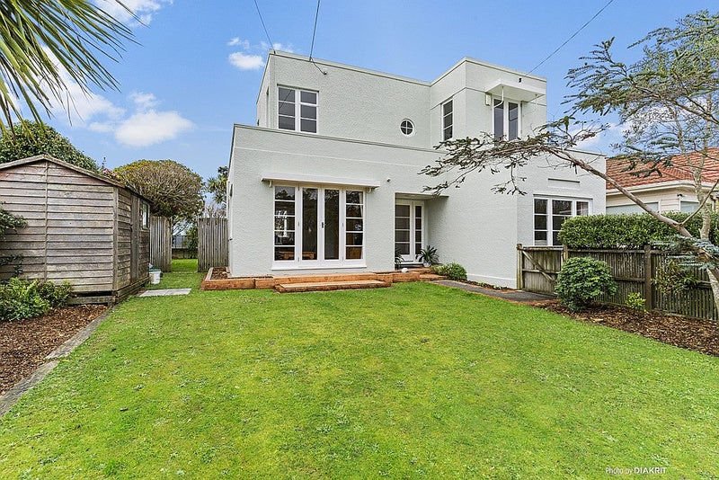 73 Ranui Crescent, Khandallah, Wellington - Carousel 2