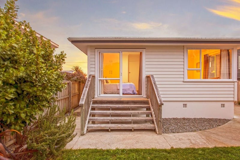 389 Estuary Road, South New Brighton, Christchurch - Carousel 1