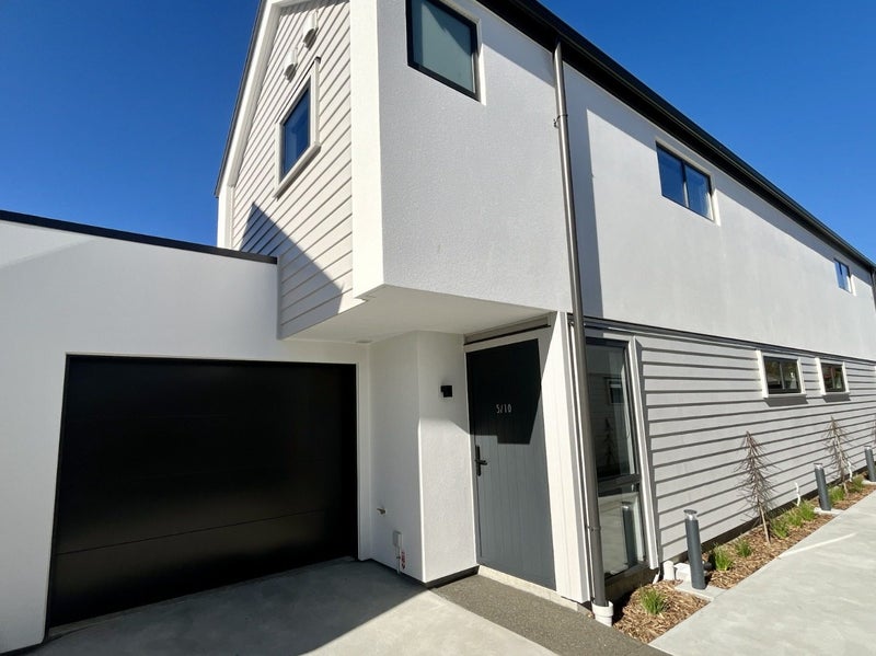 5/10 Surrey Street, Linwood, Christchurch - Carousel 1