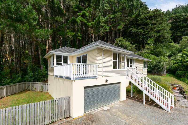 893 Makara Road, Karori - Carousel 1