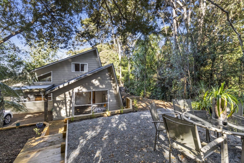 142 Dinsdale Road, Dinsdale, Hamilton - Carousel 1