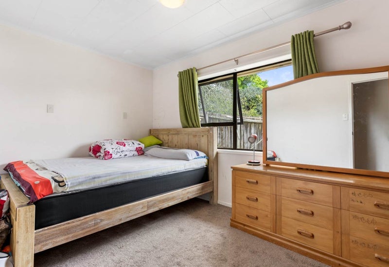 157 Triangle Road, Massey, Auckland - Carousel 19