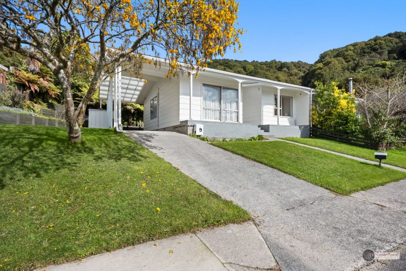 2B Northcote Street, Wainuiomata, Lower Hutt - Carousel 13