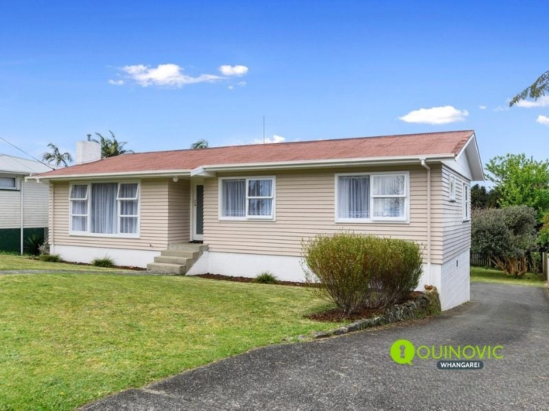 18 Hoey Street, Kamo, Whangarei - Carousel 1