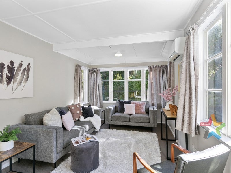 10 Victory Avenue, Karori, Wellington - Carousel 2