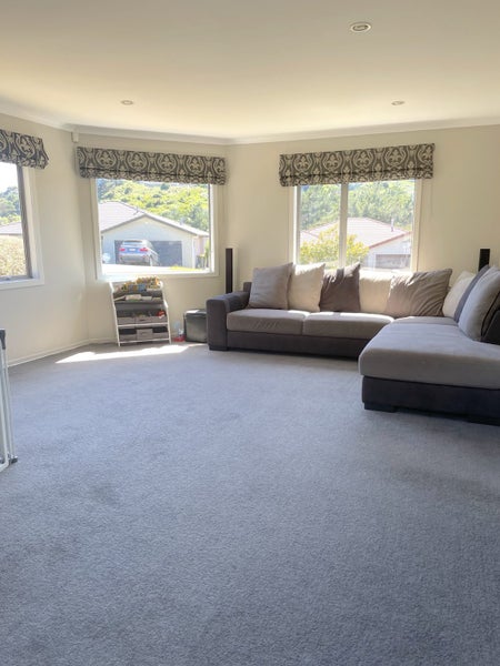 40 Te Puia Drive, Aotea, Porirua - Carousel 2