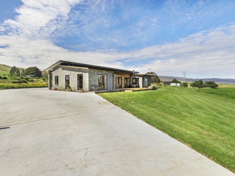 162 Ruffell Road, Tarras - Carousel 2