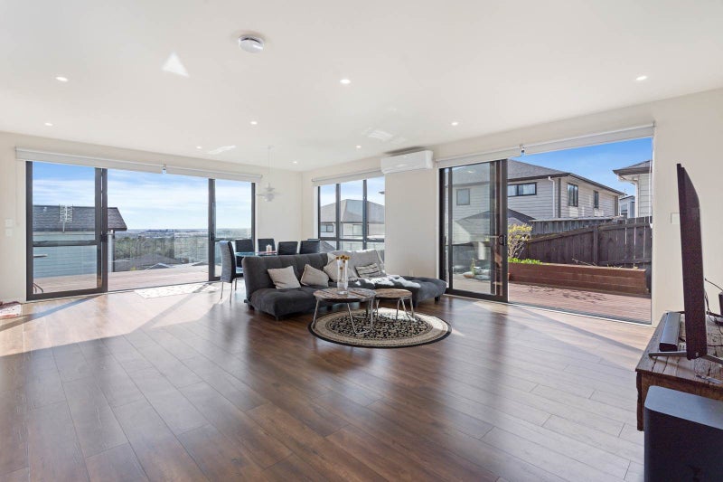 128 Argento Avenue, Flat Bush, Auckland - Carousel 2