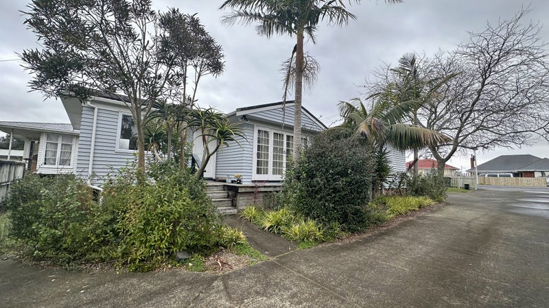 334A Richardson Road, Wesley, Auckland - Carousel 1