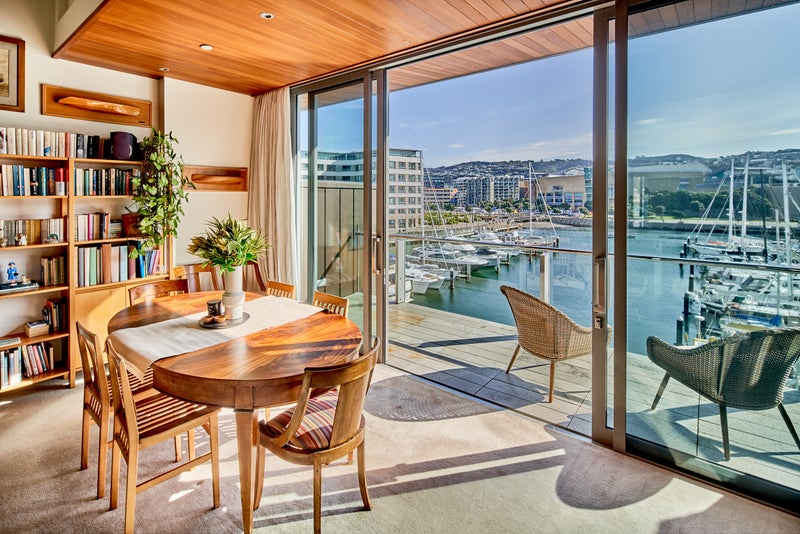 3C/6 Clyde Quay Wharf, Te Aro, Wellington - Carousel 2