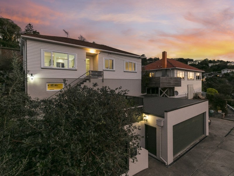 22 Awa Road, Miramar, Wellington - Carousel 1