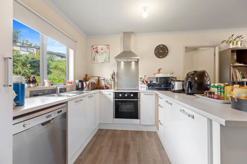 23 Dunrobbin Place, Gate Pa, Tauranga - Carousel 2