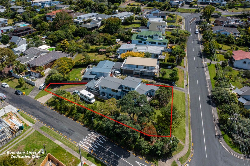 52 Lyons Avenue, Murrays Bay, Auckland - Carousel 1
