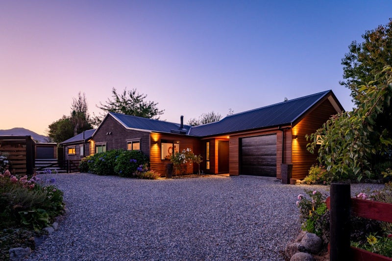 177 Alison Avenue, Albert Town, Wanaka - Carousel 1