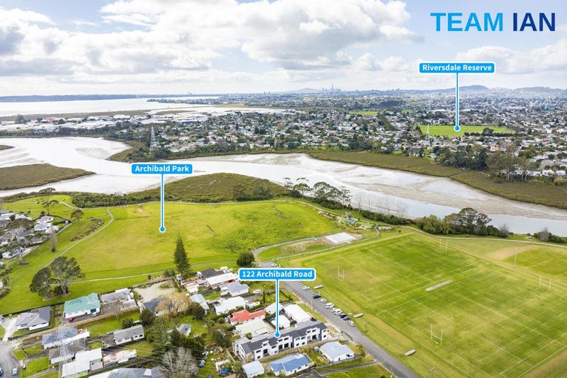 1/122 Archibald Road, Kelston, Auckland - Carousel 11