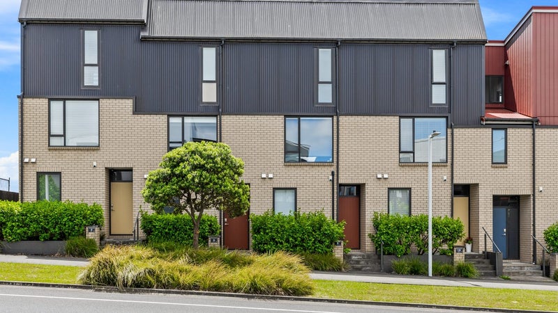 6 Hobsonville Point Road, Hobsonville, Auckland - Carousel 1