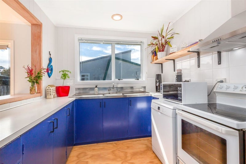 51 Beaumaris Crescent, Ascot Park, Porirua - Carousel 2