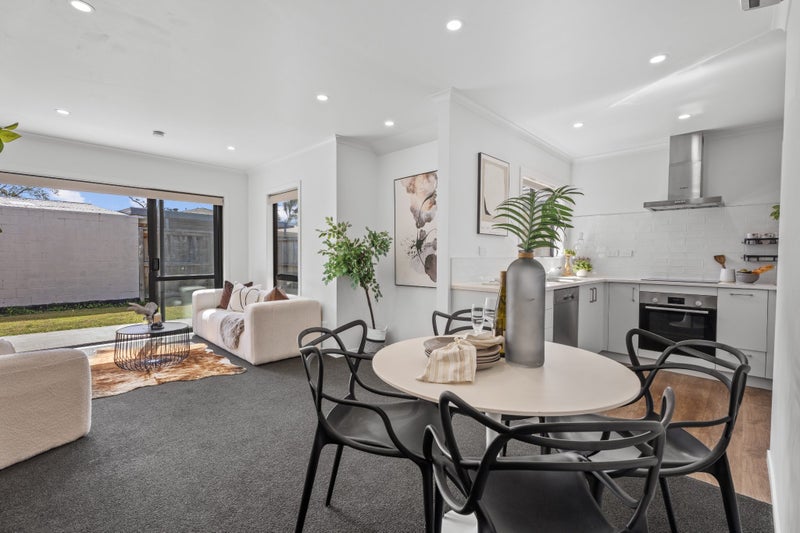 4/8 Keitha Place, Glenview, Hamilton - Carousel 2