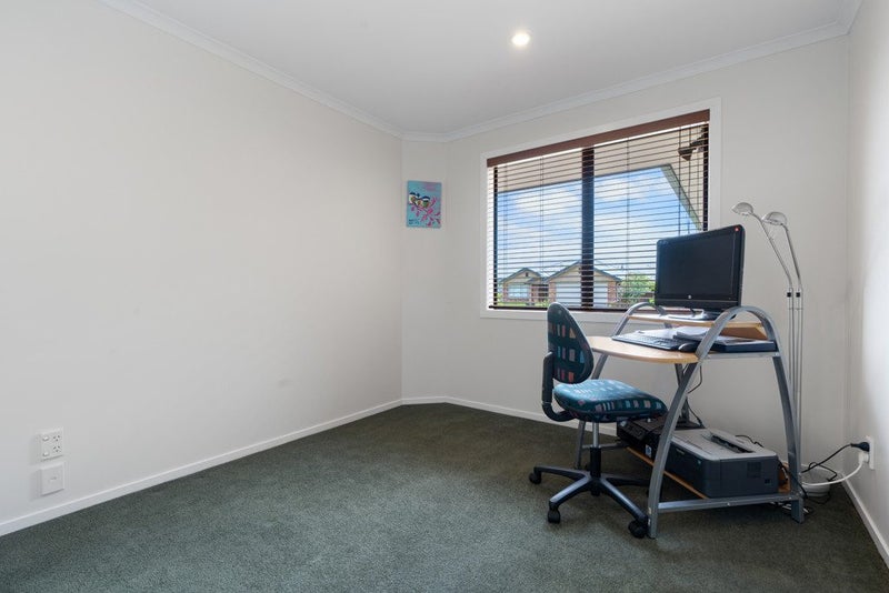 18 Mickelson Avenue, Rototuna, Hamilton - Carousel 11