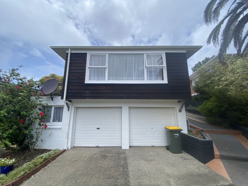 6 Regal Place, Forrest Hill, Auckland - Carousel 1